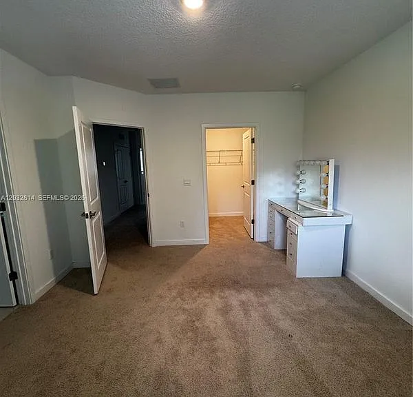 4860 Dillon St — Photo 8