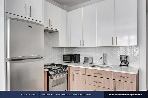 Rented by The Blueground | media 48