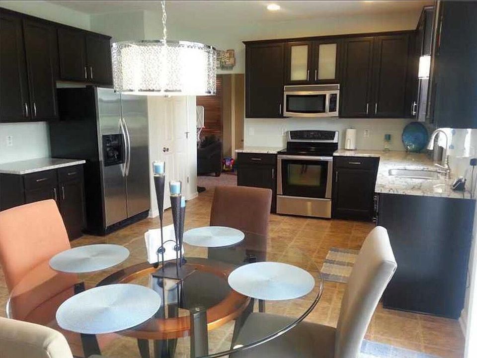 1st image of 2137 Foxglove Dr