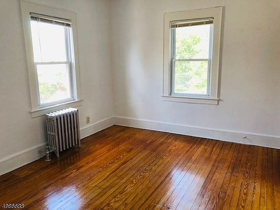 3rd image of 35 Elmwood Ave Floor 2