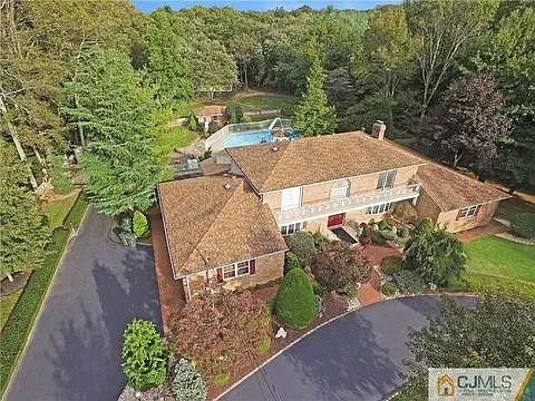 555 Spotswood Englishtown Rd — Photo 4