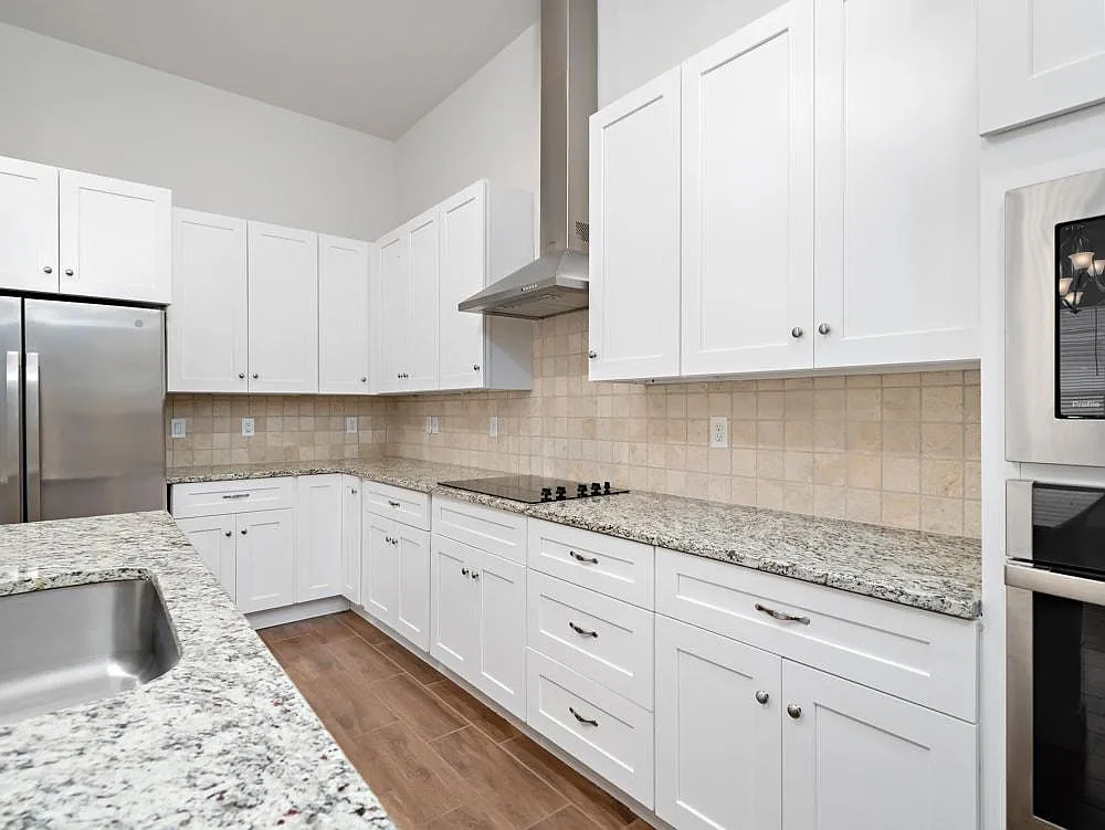 3 bed, 2033 sqft, $2,900 — Photo 4