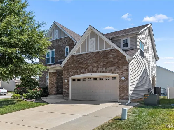 100 Berry Manor Cir, Saint Peters, MO 63376