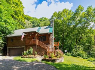 206 Buckeye Haven Rd, Maggie Valley, NC 28751
