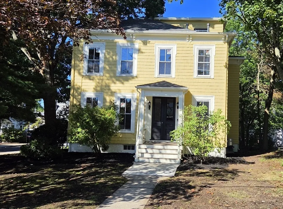 36A Mystic St #36A
