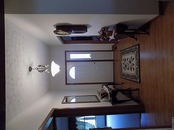 3rd image of 443 Augusta Dr