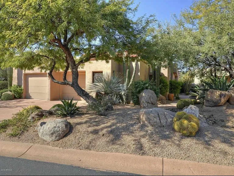 7800 E Boulders Pkwy #1 — Photo 2