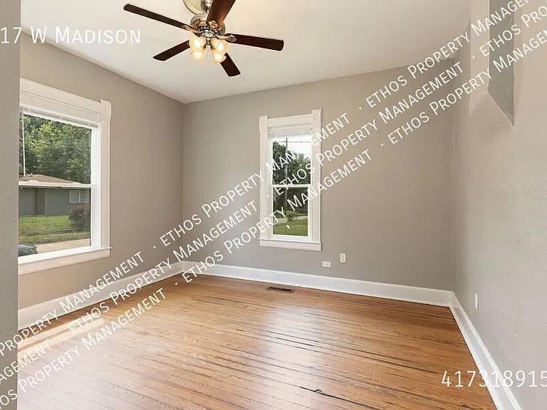 817 W Madison St — Photo 7