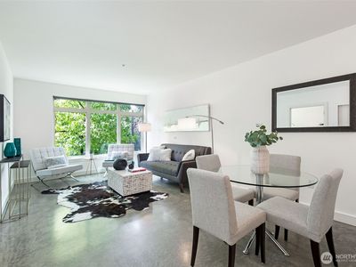 1610 Belmont Avenue #402, Seattle, WA, 98122