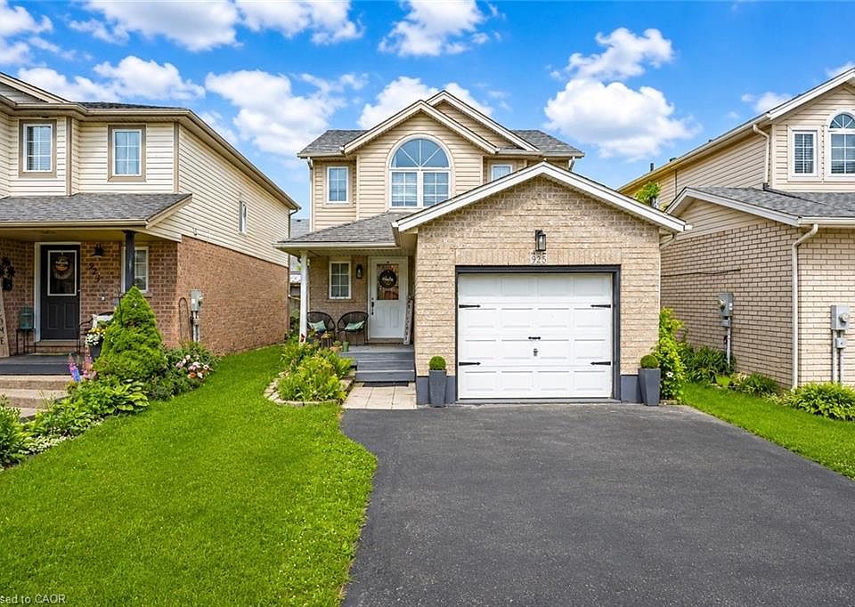 1st image of 925 Copper Leaf Cres