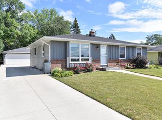 4204 87th St, Kenosha, WI 53142