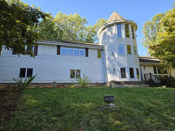 297 Wickham Road, Glastonbury, CT 06033