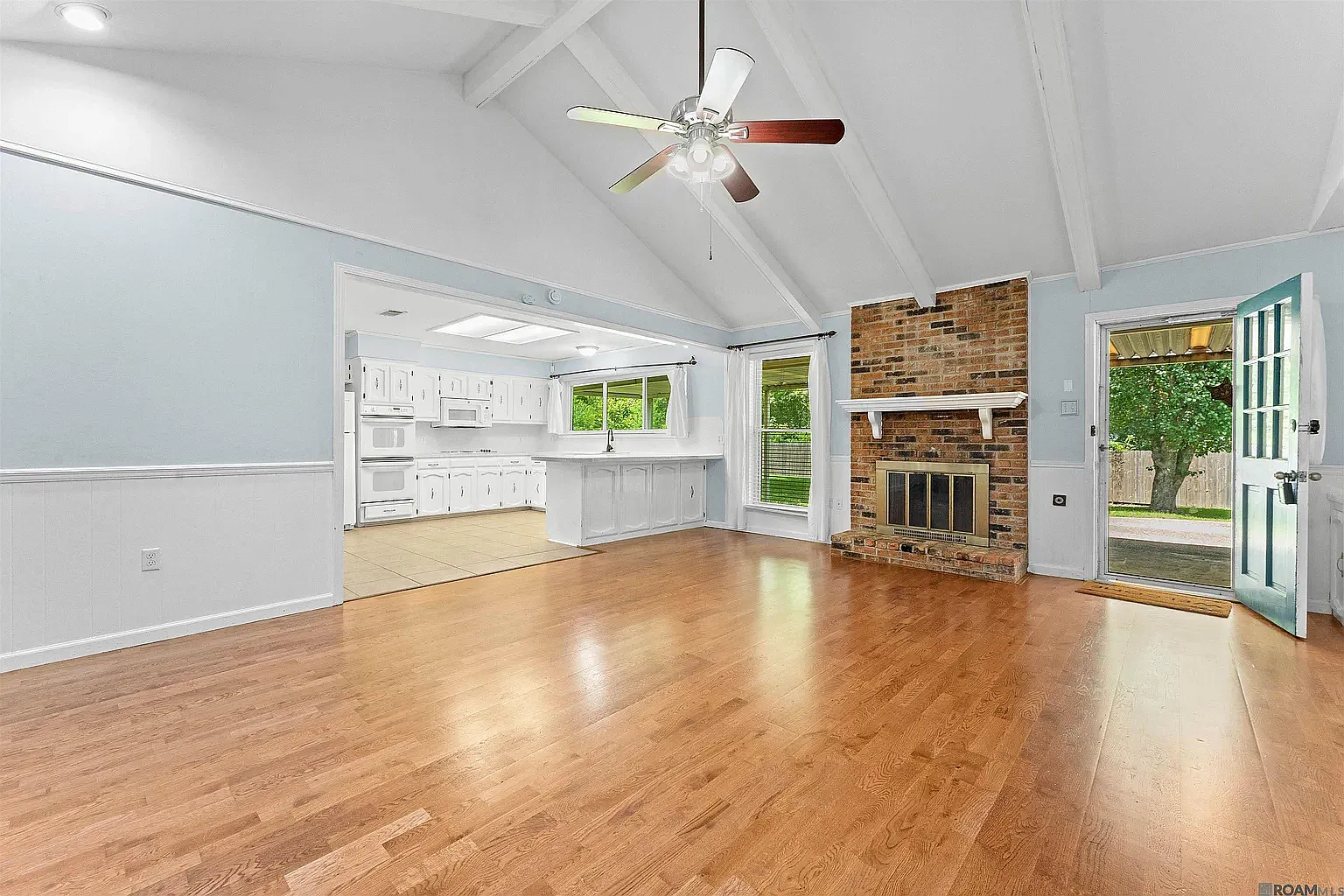 3 bed, 1850 sqft, $2,000 — Photo 2