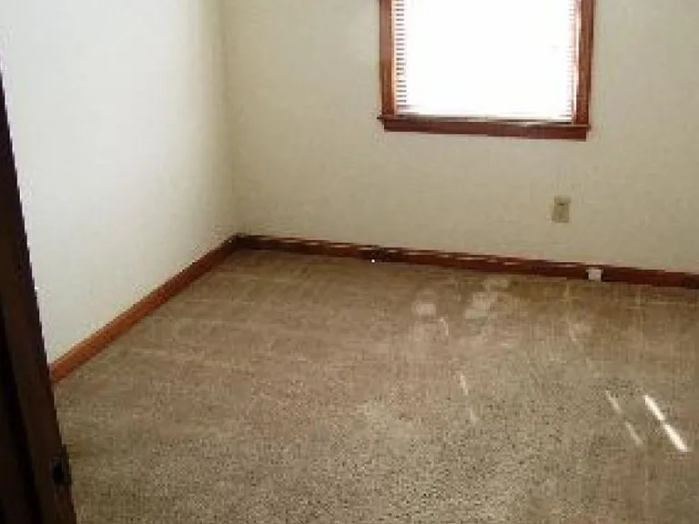 102 Settlement Dr — Photo 3