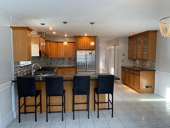 5th image of 286 Greencroft Ave #Bs