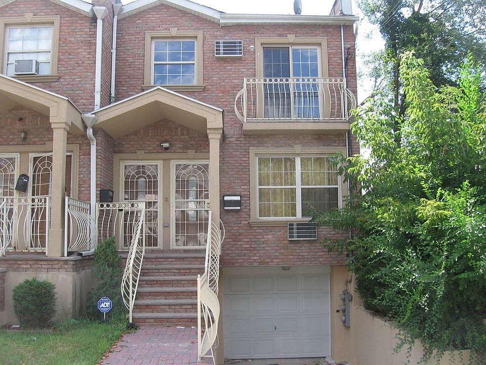 2nd image of 117-10 195th St