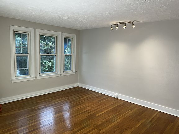 3rd image of 1301 Beechview Ave Floor 2