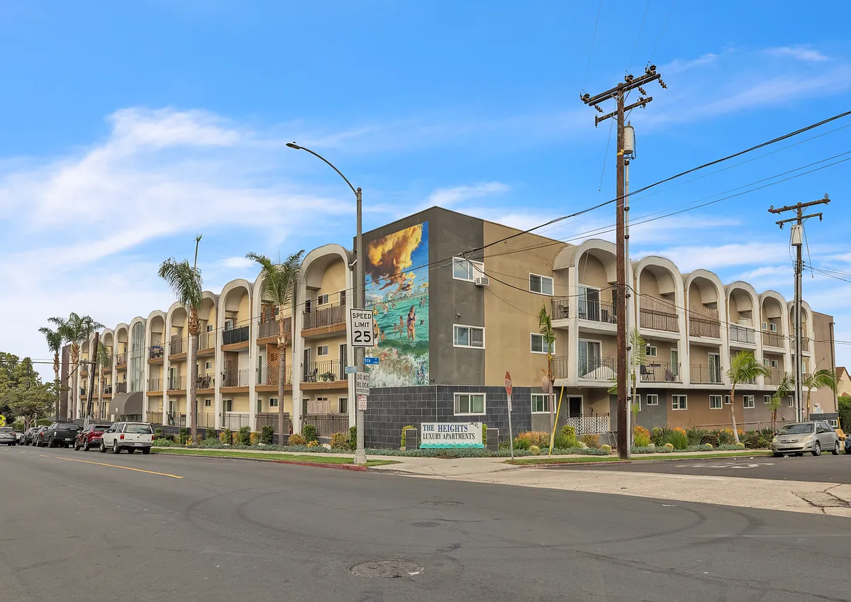 Building Photo - 500 Ximeno Ave