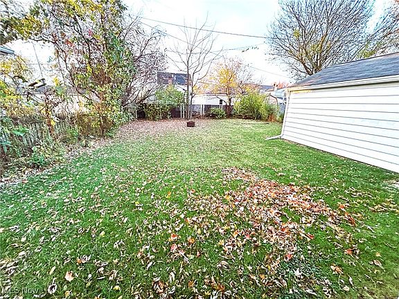 3rd image of 2805 Garfield Blvd