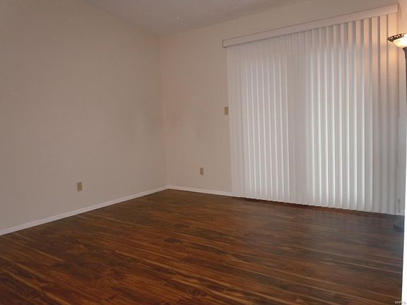 3rd image of 6824 Cottage Grove Ln APT G