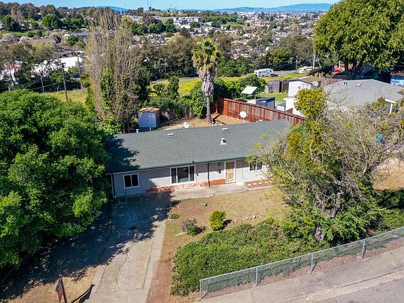 2nd image of 246 Jordan Street