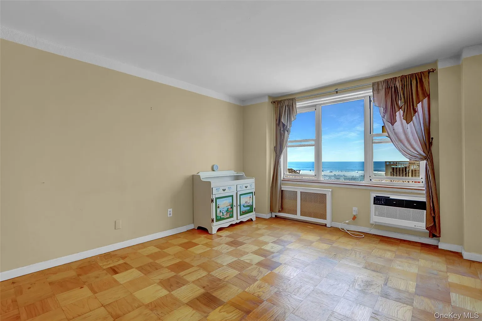 700 Shore Road #3D photo 1
