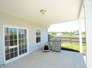 123 Palo Alto Park Dr, Maysville, NC 28555