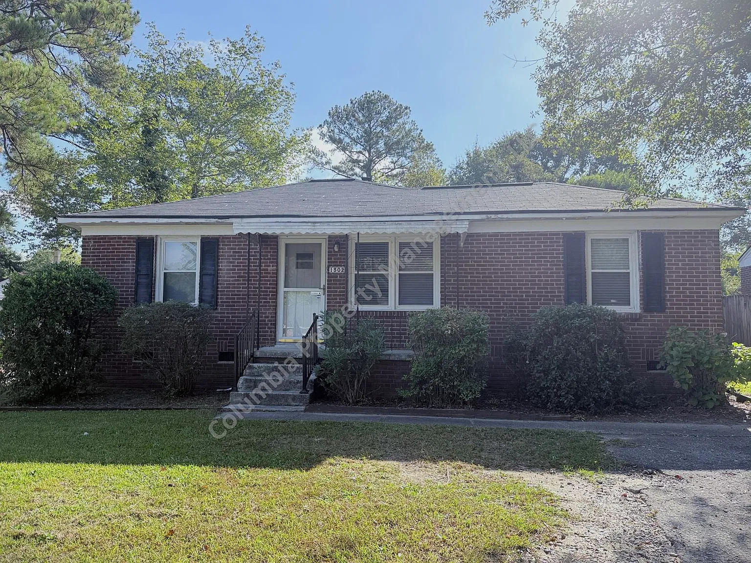 3 bed, 1000 sqft, $1,475 — Photo 1