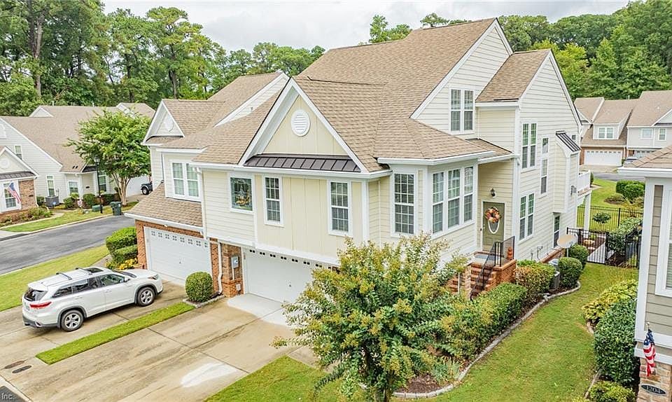 1st image of 1208 Topiary Pl