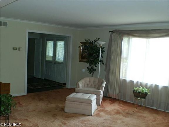 2nd image of 19 Norwick Dr