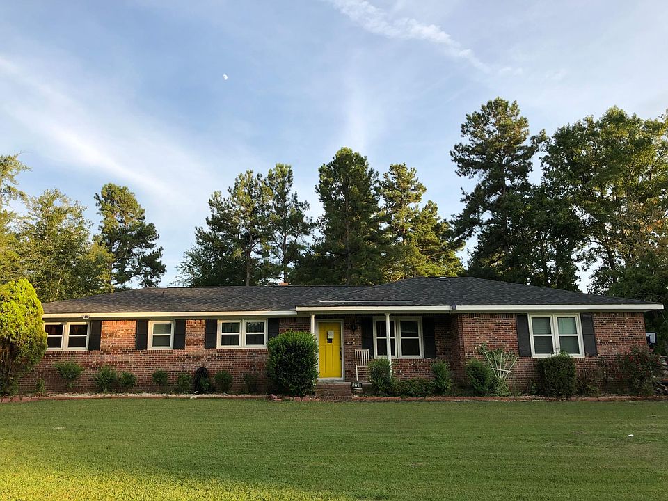 1st image of 2721 Myrtle Dr