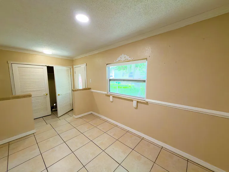 409 Grant St — Photo 25