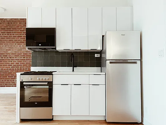 Rented by Living New York | media 2