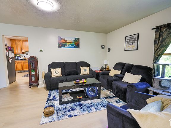3rd image of 1187 29th St