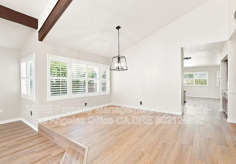 5347 Indian Hills Dr — Photo 3
