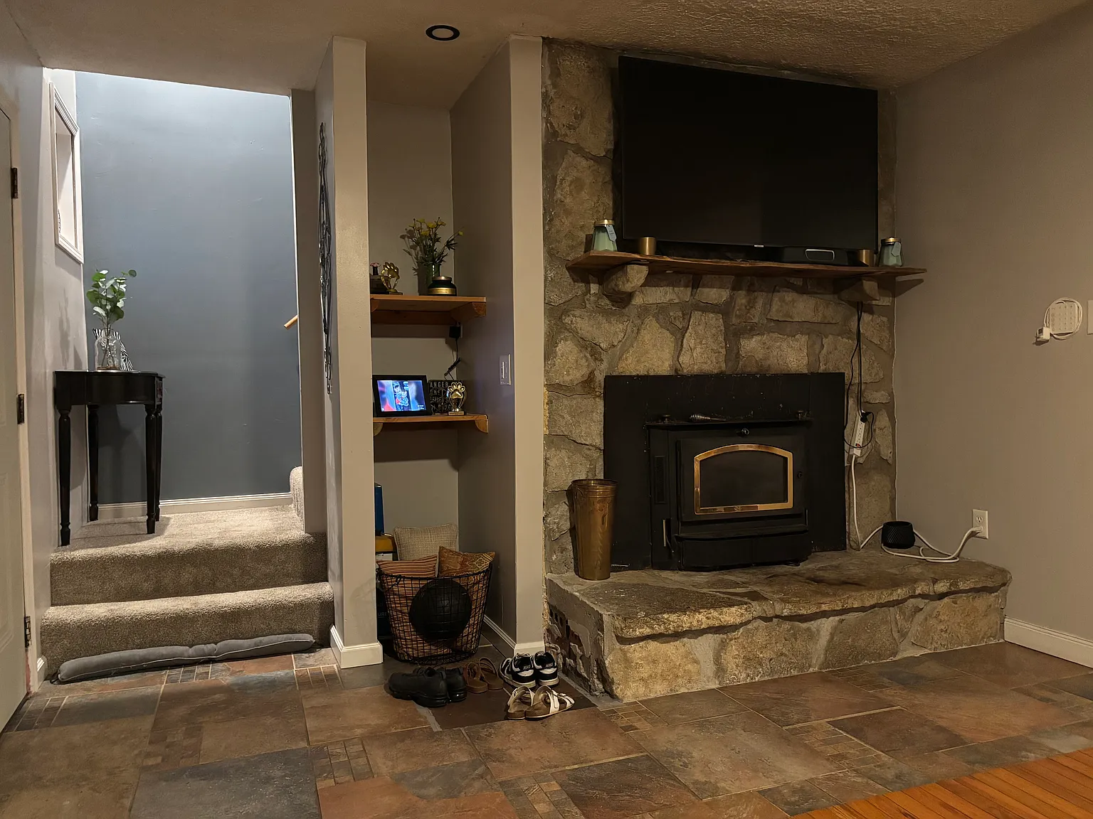 4 bed, 2005 sqft, $1,800 — Photo 3