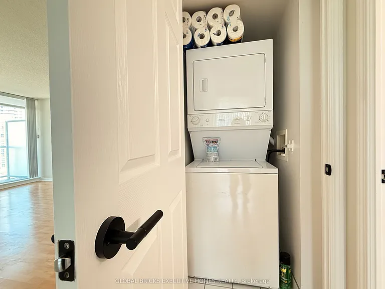 5508 Yonge St #1108 — Photo 9