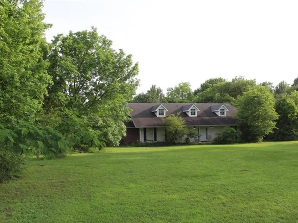 405 Airport Rd, Broken Bow, OK 74728