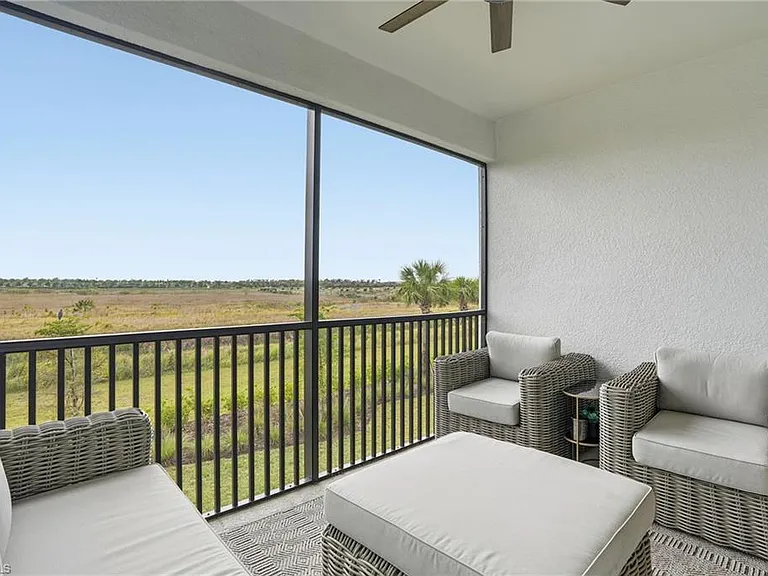 11851 Venetian Lagoon Dr #202 — Photo 37