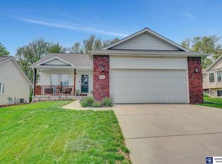1611 SW 36th St, Lincoln, NE 68522