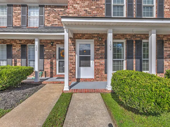 102 Sandlewood Dr, Summerville, SC 29483