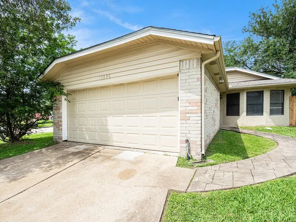 16226 Alden Ridge Dr, Houston, TX 77053