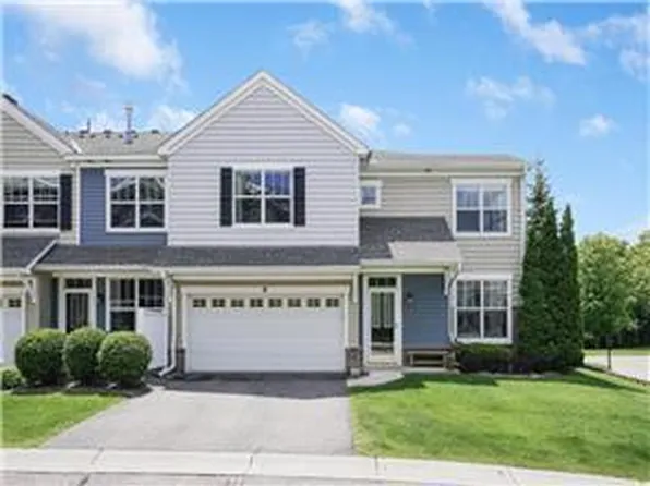 9640 Independence Cir Unit 4, Chanhassen, MN 55317