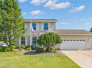 5612 London Dr, Youngstown, OH 44515