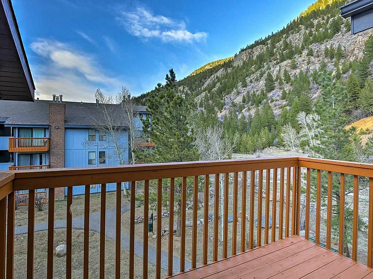 1901 Clear Creek Dr — Photo 13