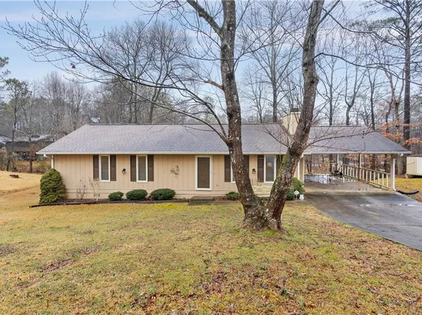 3445 Michael Cir, Gainesville, GA 30504