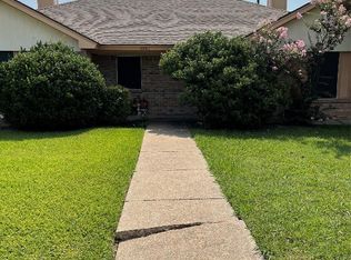 997 Meadow Cir N, Keller, TX 76248