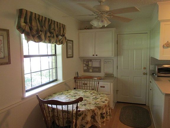 4th image of 206 Karen Dr