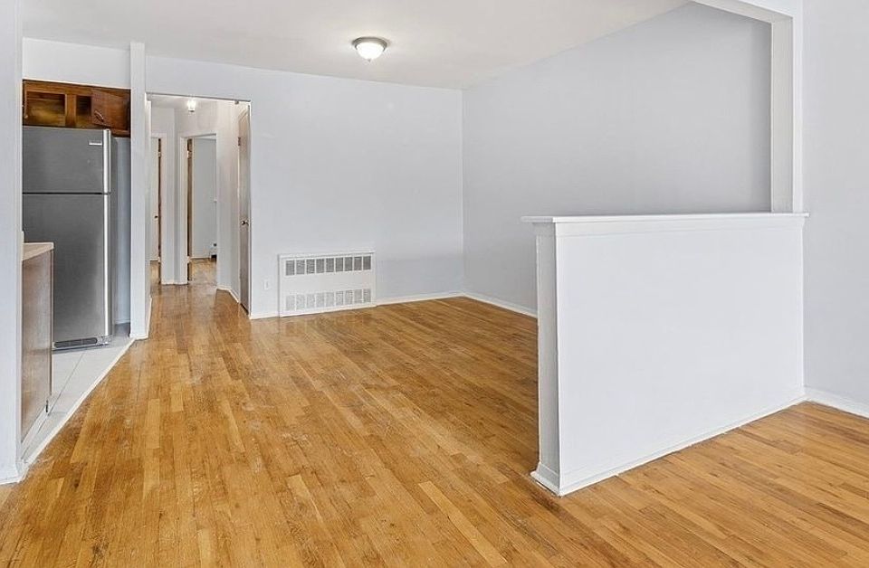2nd image of 31-27 37th St #2E