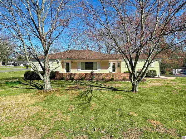 901 Pine St, Benton, KY 42025